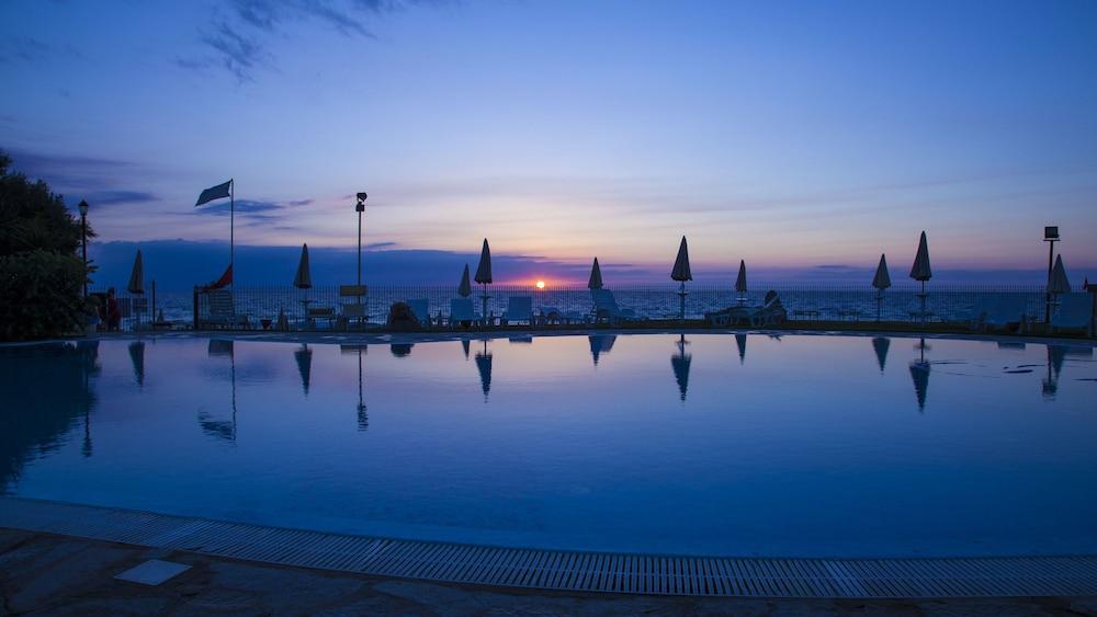Bv Borgo Del Principe Otel Zambrone Dış mekan fotoğraf